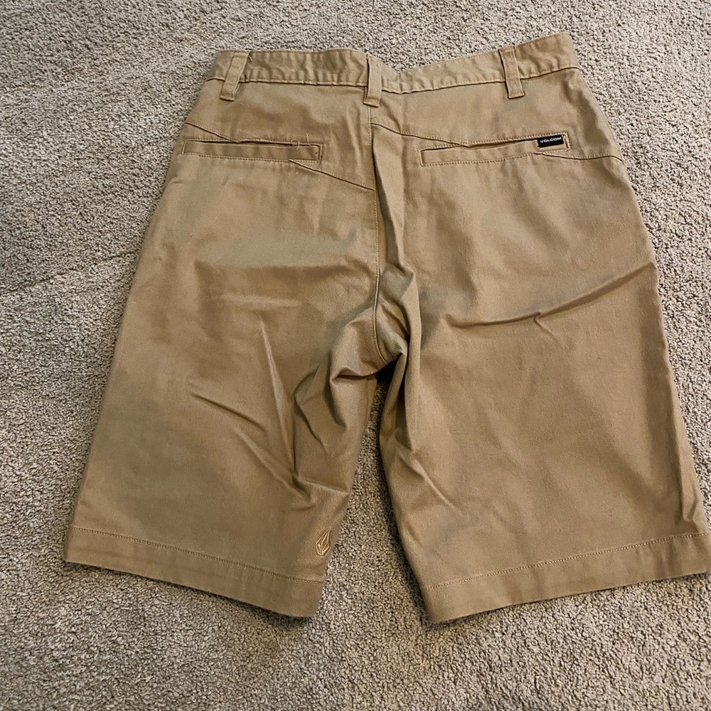 Volcom Khaki Shorts - Picture 5 of 6